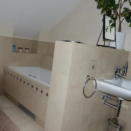 Dom Z Ogrodem Ossowska Casa vacanze Zielonka (Wolomin)